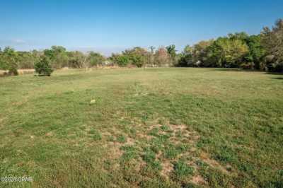 Residential Land For Sale in Grand Ridge, Florida