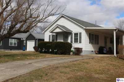 Home For Sale in Irvington, Kentucky