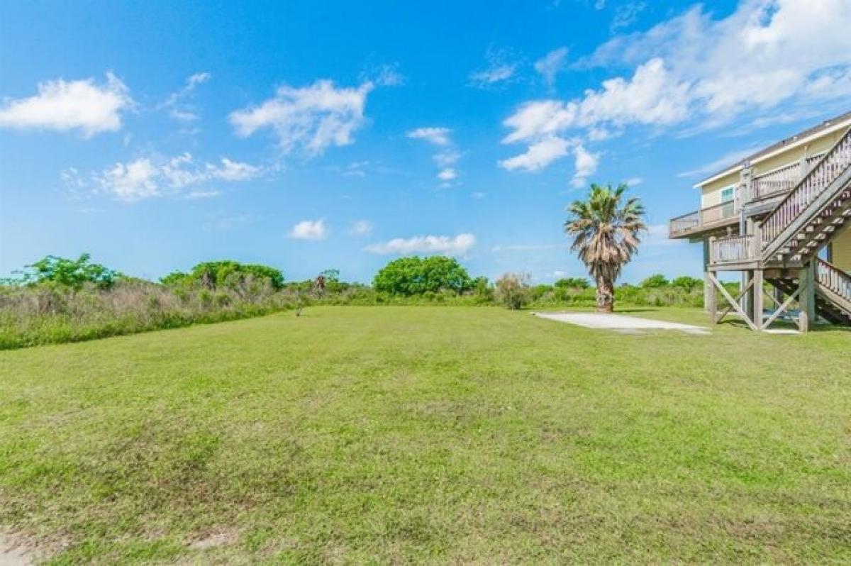 Picture of Residential Land For Sale in Crystal Beach, Texas, United States