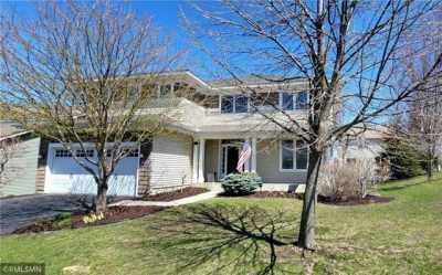 Home For Sale in Chanhassen, Minnesota