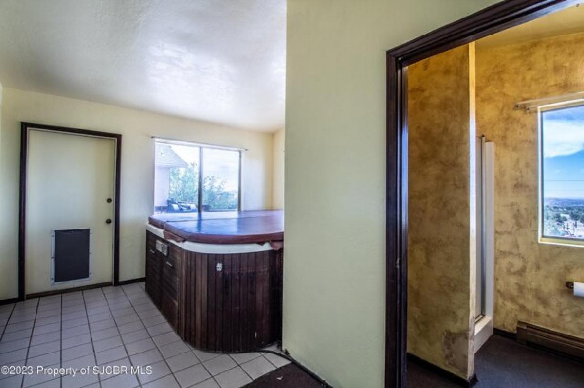 Picture of Home For Sale in Aztec, New Mexico, United States