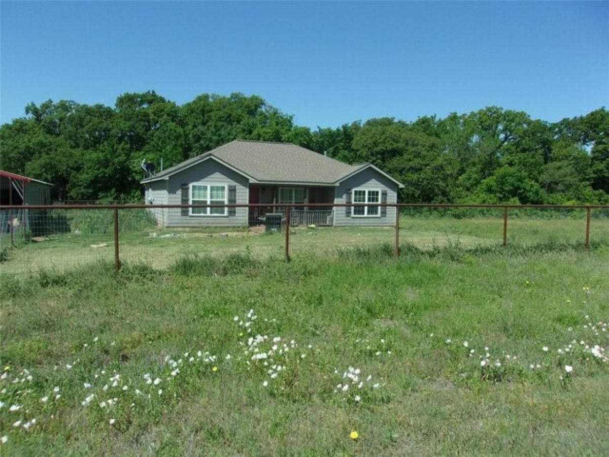 Picture of Home For Sale in Alvord, Texas, United States