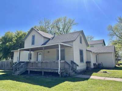 Home For Sale in Moundridge, Kansas