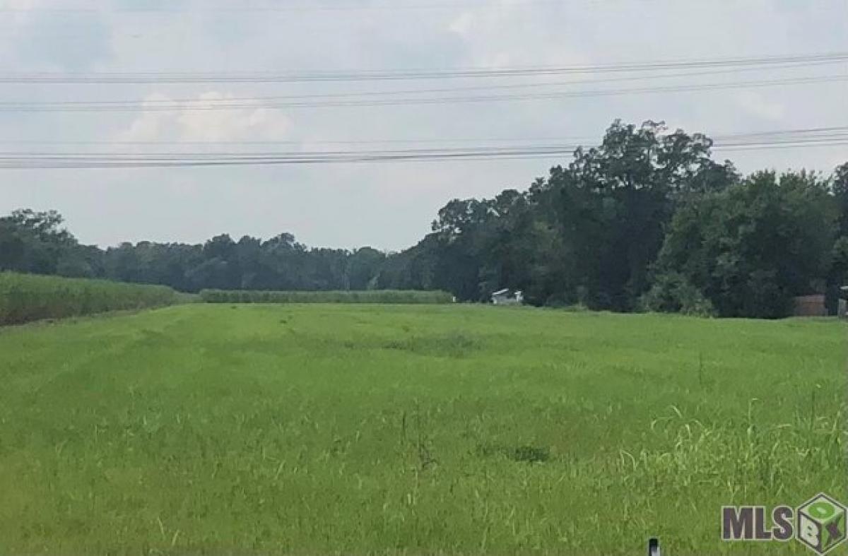 Picture of Residential Land For Sale in Addis, Louisiana, United States