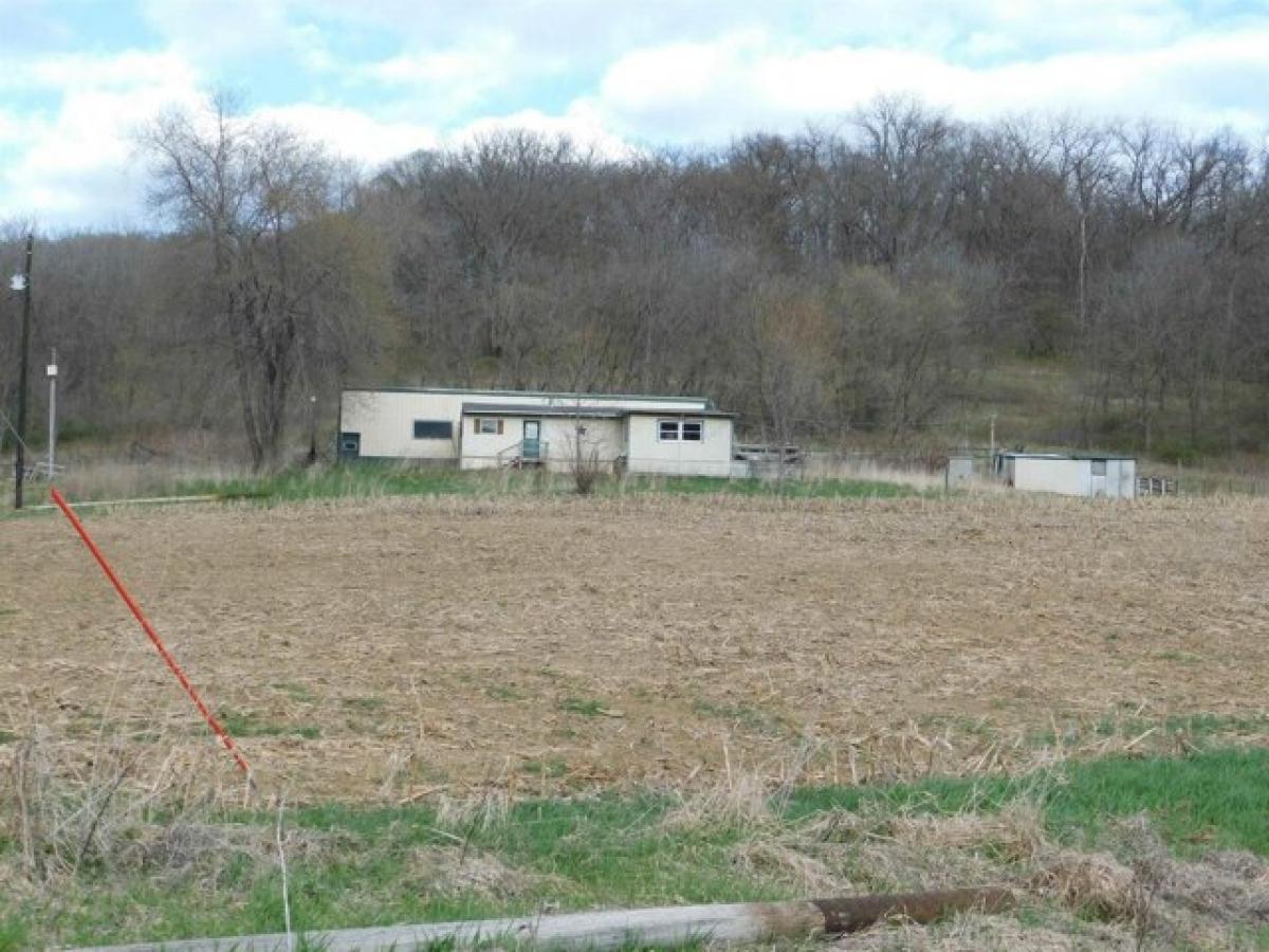 Picture of Home For Sale in Monona, Iowa, United States