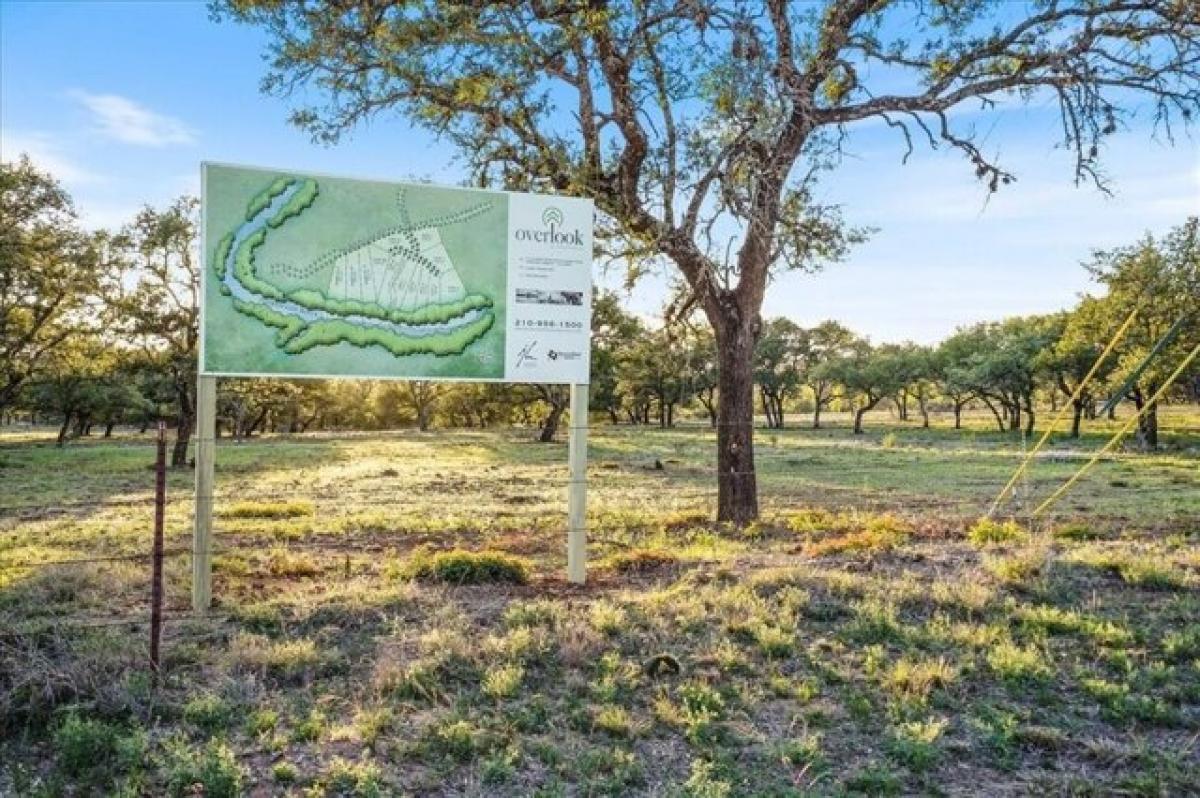 Picture of Residential Land For Sale in Spicewood, Texas, United States