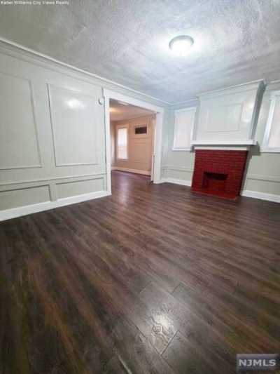 Apartment For Rent in Newark, New Jersey