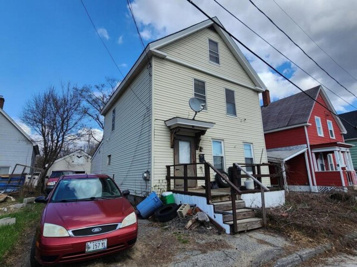 Picture of Home For Sale in Rumford, Maine, United States