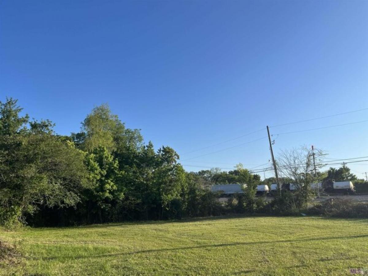 Picture of Residential Land For Sale in Addis, Louisiana, United States