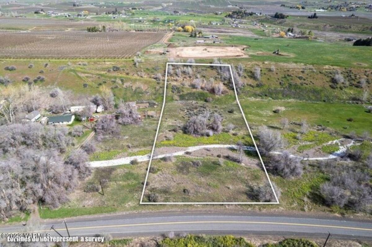 Picture of Residential Land For Sale in Yakima, Washington, United States