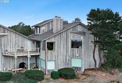 Home For Sale in Depoe Bay, Oregon