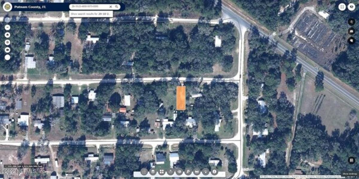 Picture of Residential Land For Sale in Hawthorne, Florida, United States