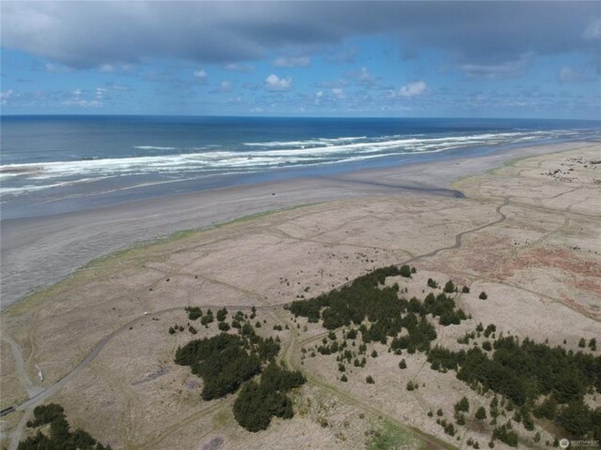 Picture of Residential Land For Sale in Long Beach, Washington, United States