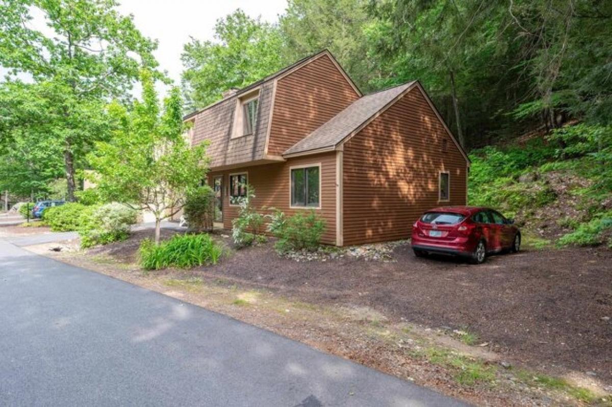 Picture of Home For Sale in Gilford, New Hampshire, United States