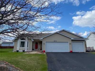 Home For Sale in Chanhassen, Minnesota