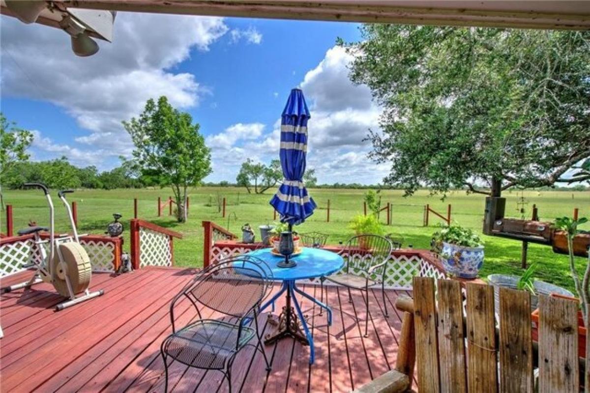 Picture of Home For Sale in Skidmore, Texas, United States