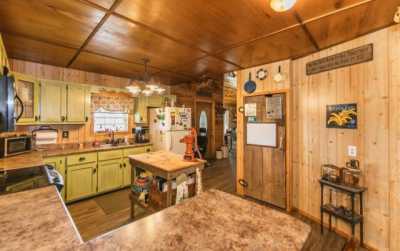 Home For Sale in Annville, Kentucky