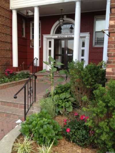 Home For Rent in Forest Hills, New York