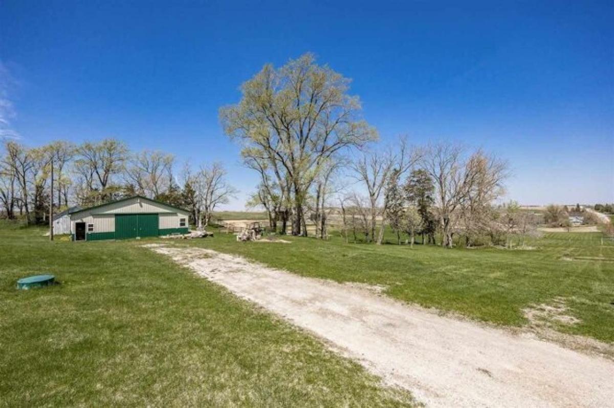 Picture of Home For Sale in Swisher, Iowa, United States