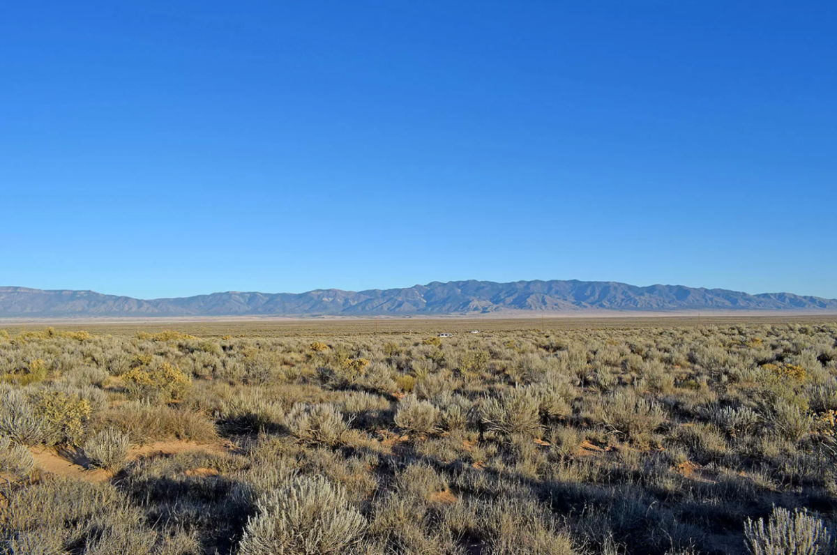 Picture of Residential Land For Sale in Los Lunas, New Mexico, United States