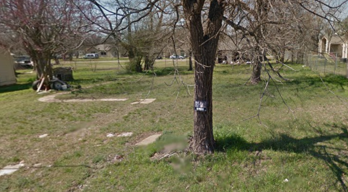 Picture of Residential Land For Sale in Honey Grove, Texas, United States