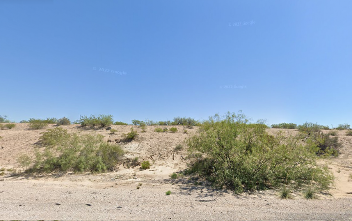 Picture of Residential Land For Sale in Sierra Blanca, Texas, United States