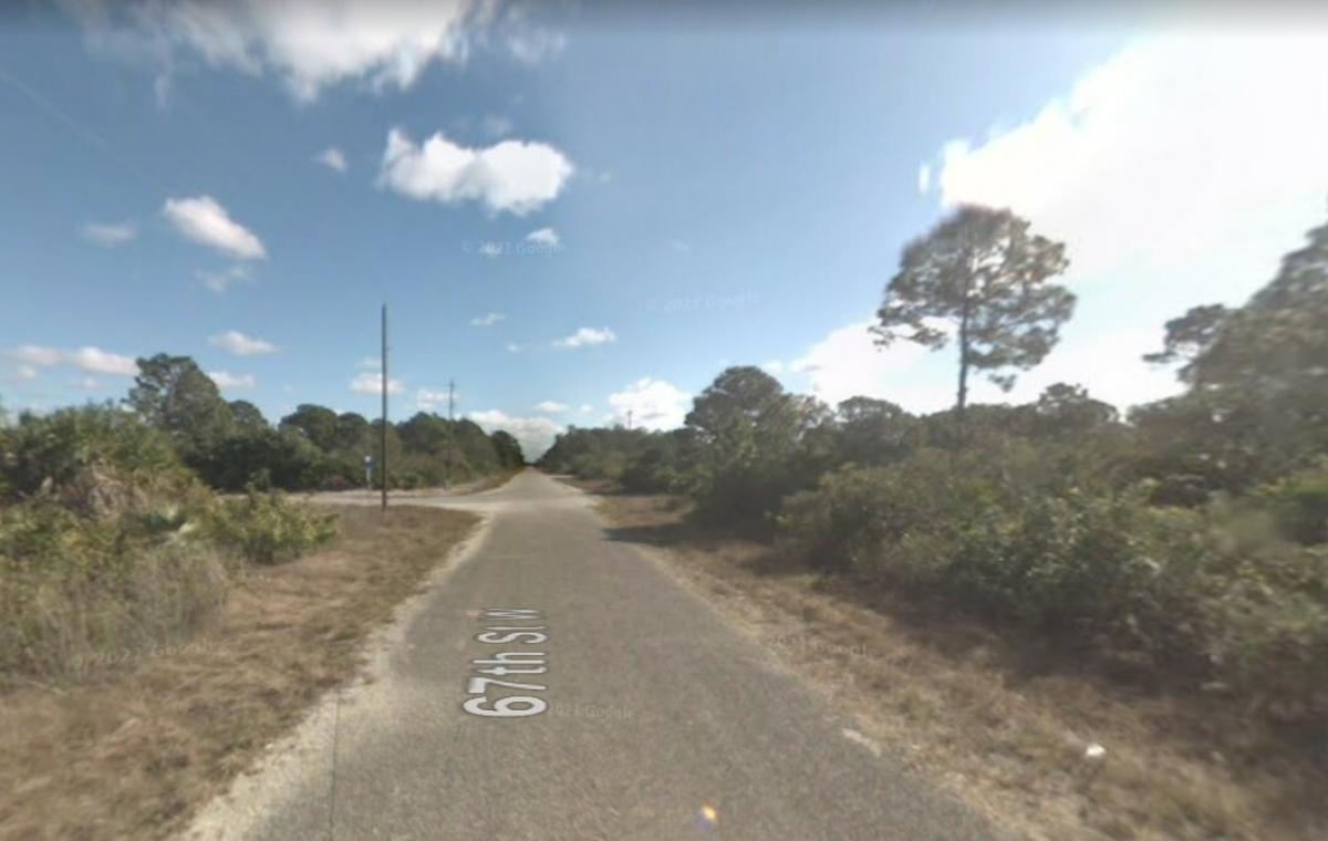 Picture of Residential Land For Sale in Lehigh Acres, Florida, United States