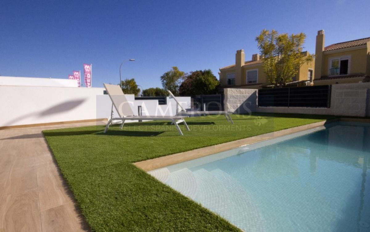 Picture of Villa For Sale in El Campello, Alicante, Spain