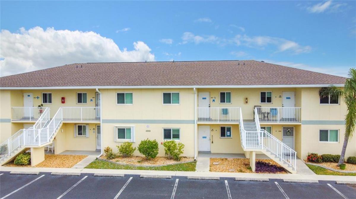 Picture of Condo For Sale in Lake Suzy, Florida, United States