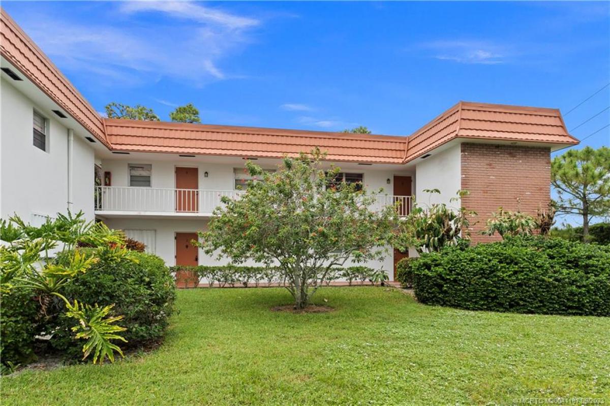 Picture of Condo For Sale in Stuart, Florida, United States