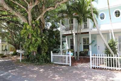 Condo For Sale in Stuart, Florida