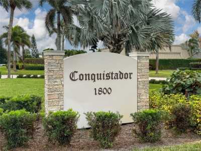 Condo For Sale in Stuart, Florida