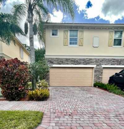 Condo For Sale in Stuart, Florida