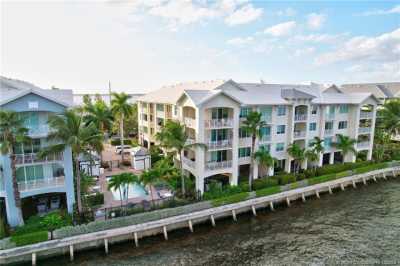 Condo For Sale in Stuart, Florida