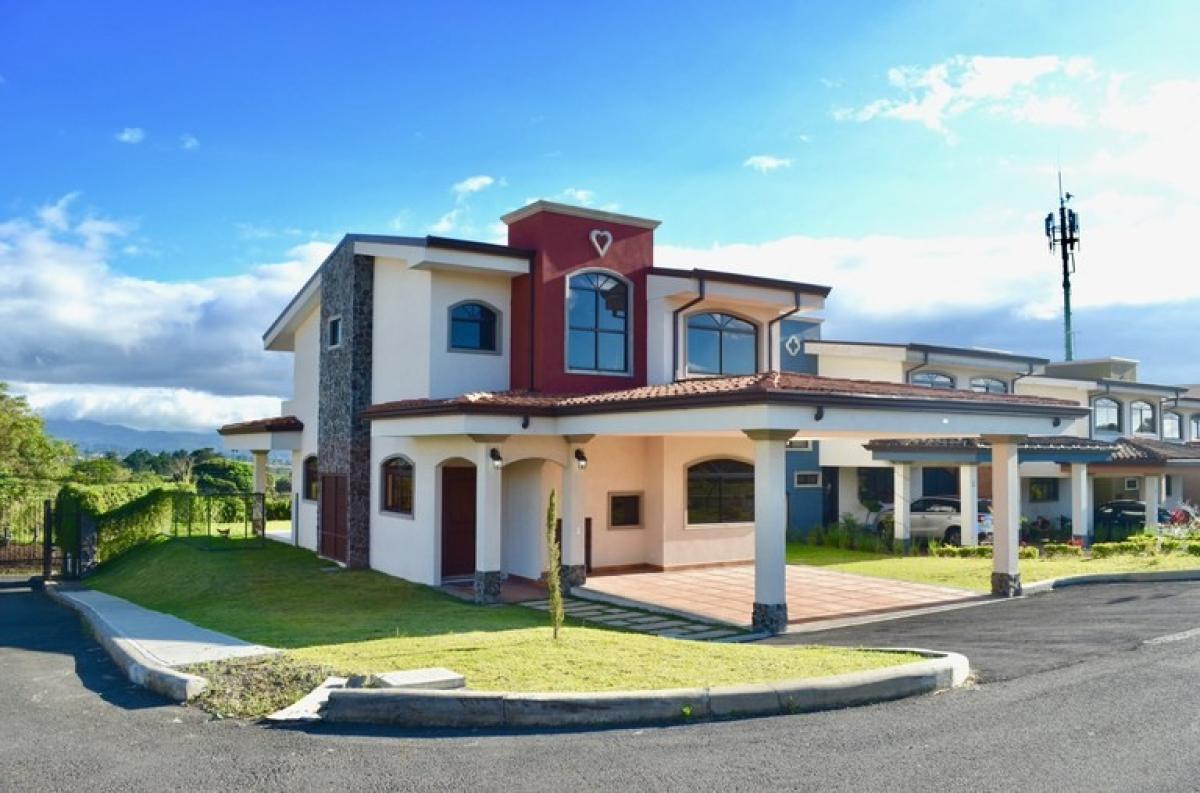 Picture of Home For Sale in San Isidro, Heredia, Costa Rica