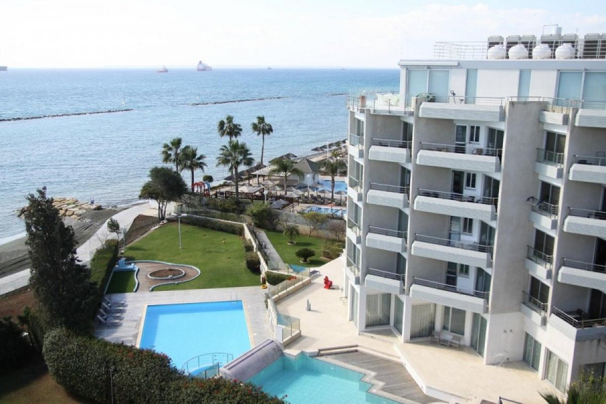 Picture of Condo For Sale in Potamos Germasogeias, Limassol, Cyprus