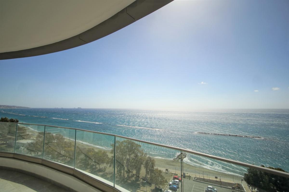 Picture of Condo For Sale in Agios Tychonas, Limassol, Cyprus