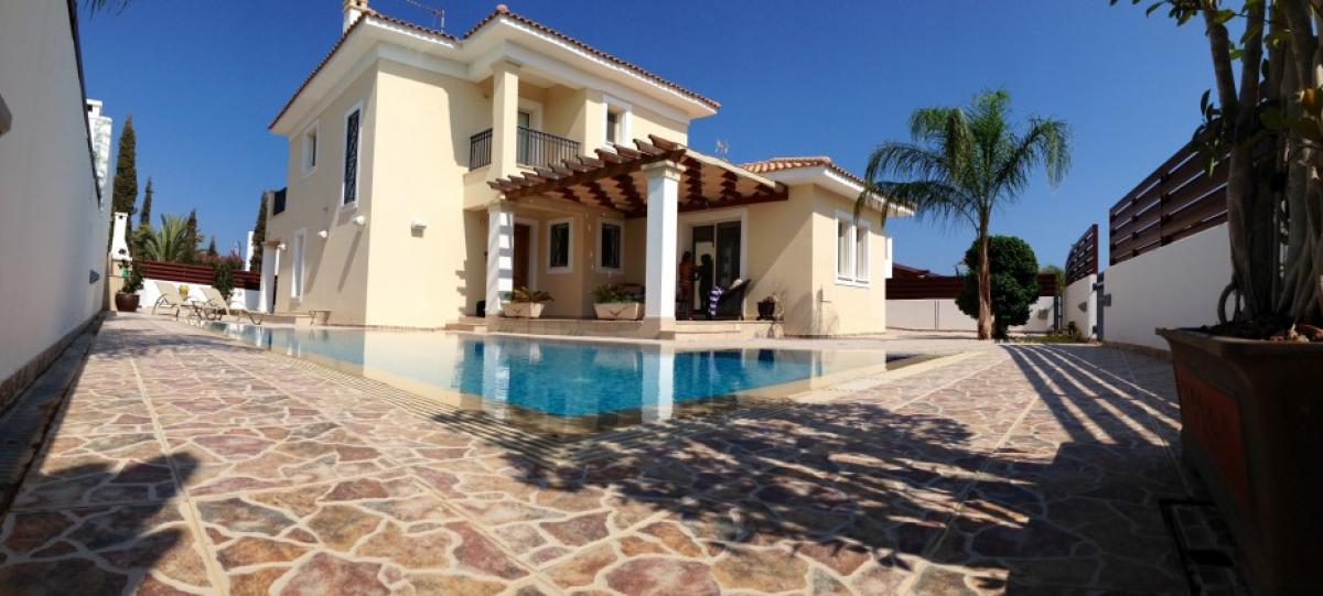 Picture of Home For Sale in Pervolia, Larnaca, Cyprus