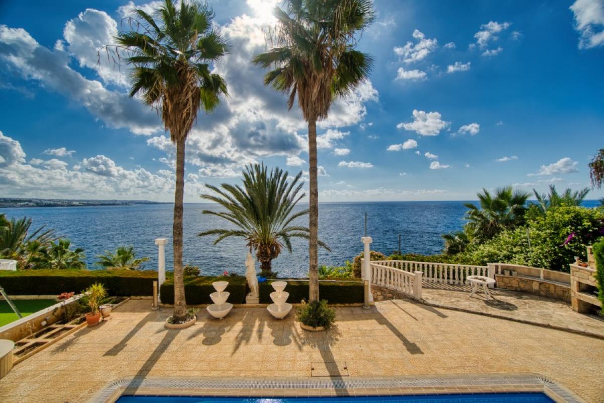 Picture of Home For Sale in Pegia - Coral Bay, Paphos, Cyprus