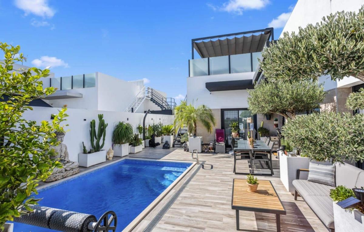 Picture of Villa For Sale in Daya Nueva, Alicante, Spain