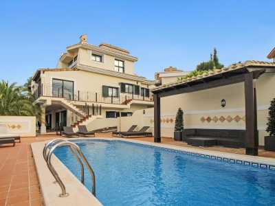 Villa For Sale in 