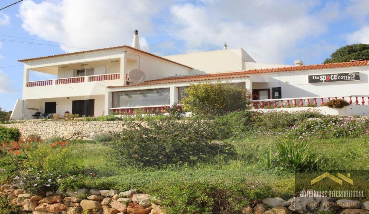 Picture of Villa For Sale in Budens, Faro, Portugal