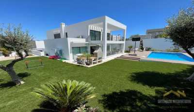 Villa For Sale in 