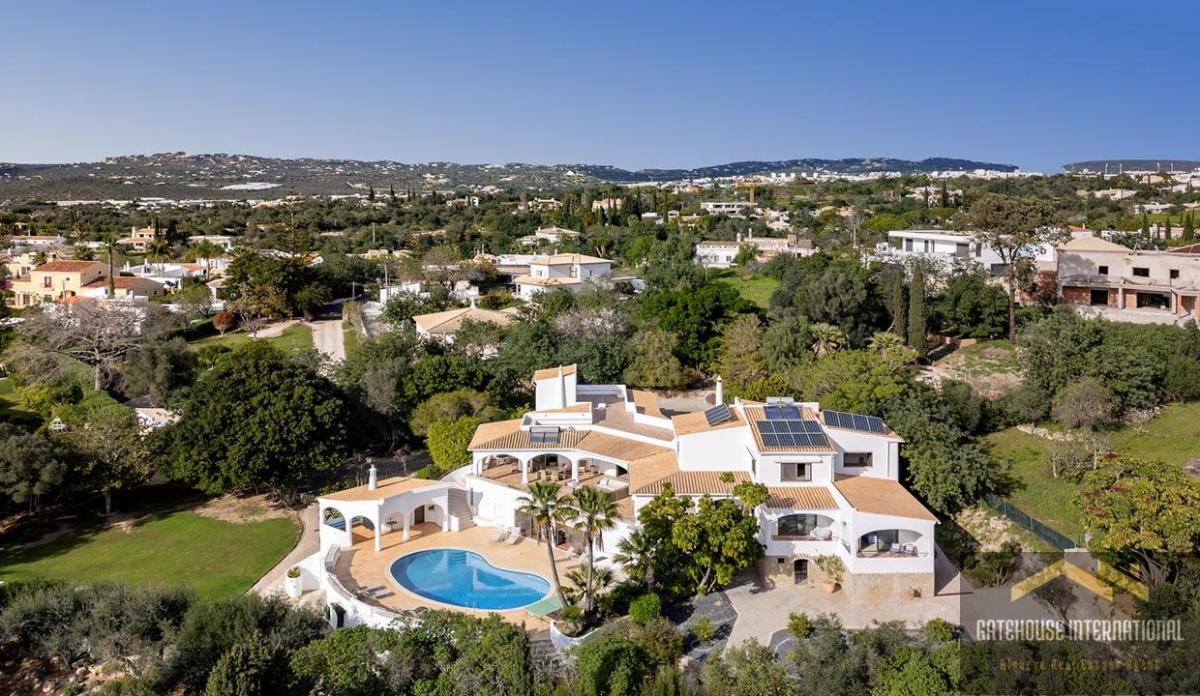 Picture of Villa For Sale in Almancil, Algarve, Portugal