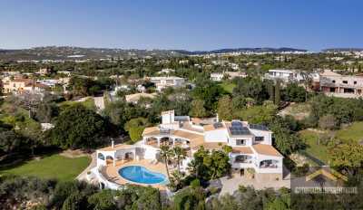 Villa For Sale in Almancil, Portugal