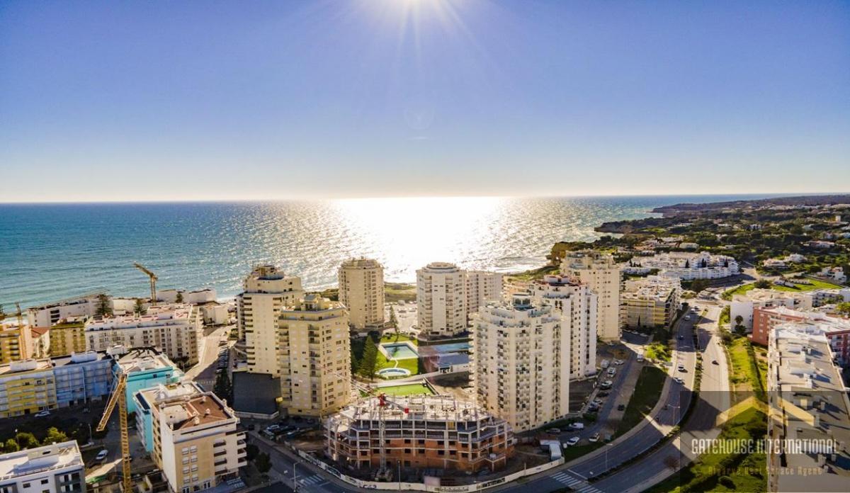 Picture of Apartment For Sale in Armacao De Pera, Algarve, Portugal