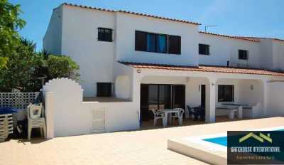 Villa For Sale in Carvoeiro, Portugal