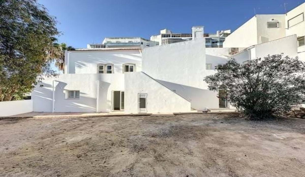 Picture of Home For Sale in Portimao, Faro, Portugal