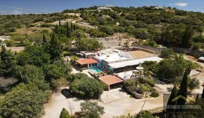 Villa For Sale in Loule, Portugal