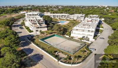 Villa For Sale in Albufeira, Portugal